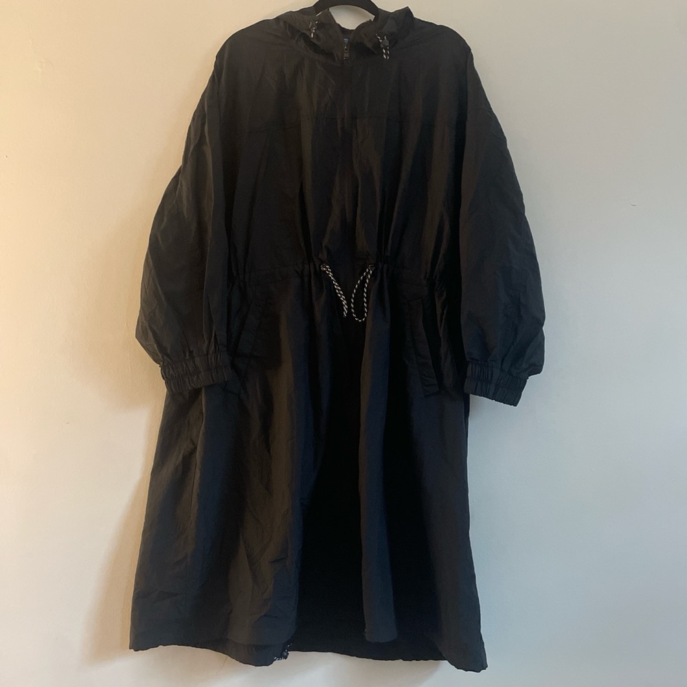 Knee length wind breaker